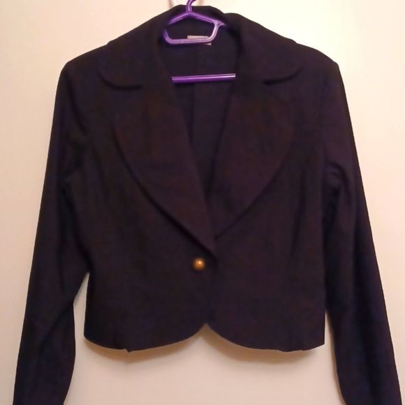 Sassy last chance. black bolero jacket. Medium. Generous fit. Stretchy - Picture 7 of 9